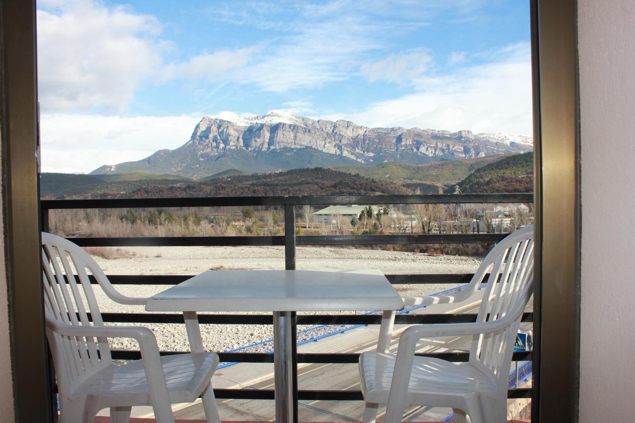 Apartamento Ainsa Pirineo Exterior photo